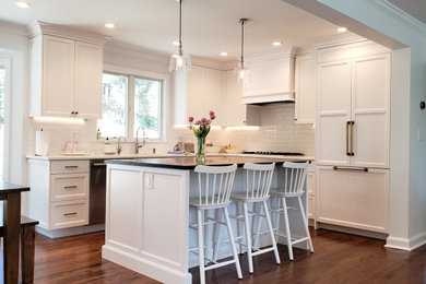 Transitional kitchen photo in New York