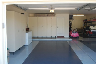 Inspiration for a timeless shed remodel in Other