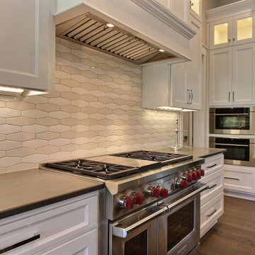 The Eagle's Peak : 2018 Parade of Homes
