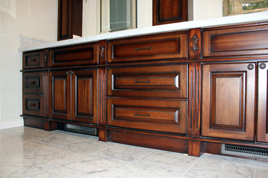 Example of a classic bathroom design in San Francisco