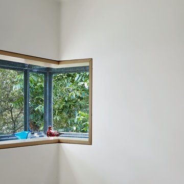 900 square foot House and Garden