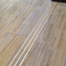 Recessed bottom track - Products