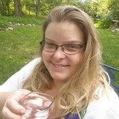 Angie Thomas's photo