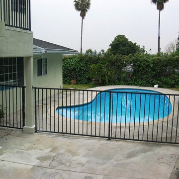 5'H x 6.5’W “Vail” Style - Steel Fencing - Make it your way!