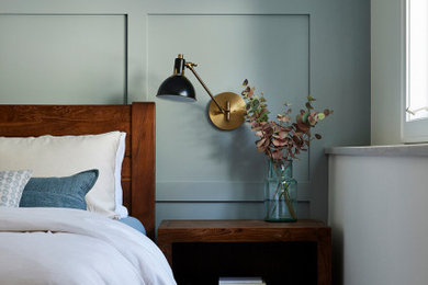 Bedroom photo in Minneapolis