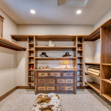 Lone Pine Lodge