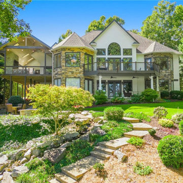 Gorgeous Outdoor Living Space Addition
