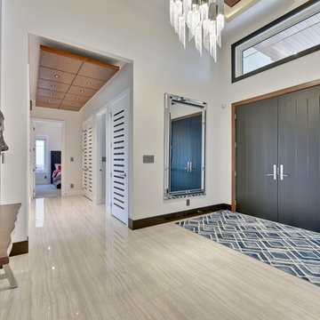 Main Entrance / Foyer
