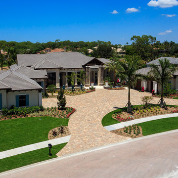 Mon Paradis - Front Entry Aerial