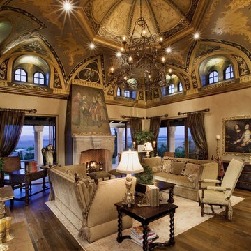 Lighting with architectural stone and antiques (Mediterranean Style)