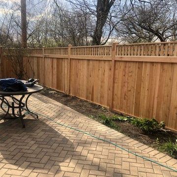 6'H Traditional With Square Lattice Cedar Fence