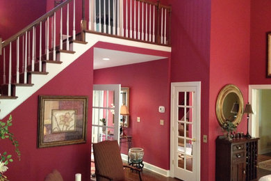 Elegant living room photo in Louisville