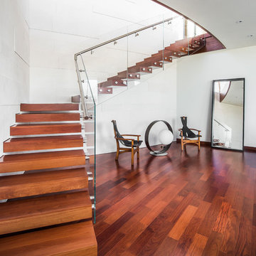 Santos Mahogany Natal - Hollywood Hills