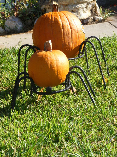A Spider Pumpkin/plant holder