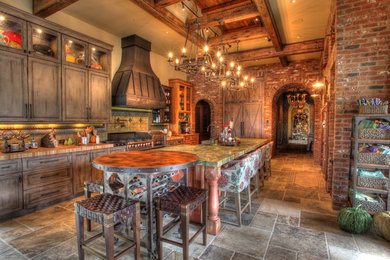 Kitchen - eclectic kitchen idea in Orlando