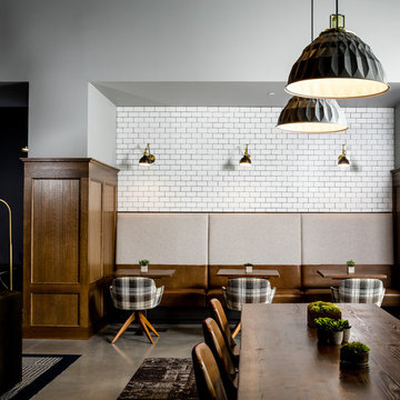 Cafe and Lounge in Minneapolis Common Area