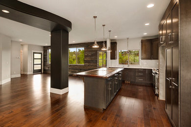 Example of an arts and crafts kitchen design in Seattle