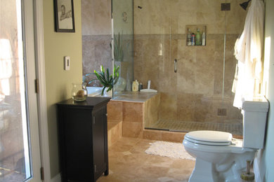 Elegant bathroom photo in Miami