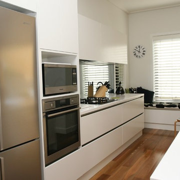 Mona Vale - Modern Streamlined Kitchen