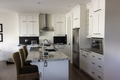 Inspiration for a transitional kitchen remodel in Calgary