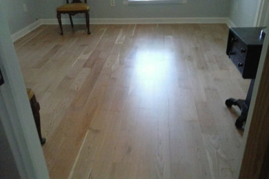 Arts and crafts home design photo in Raleigh