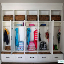 Mudroom/laundry