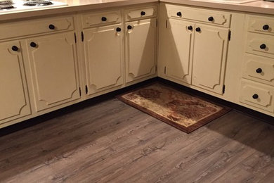 Inspiration for an eat-in kitchen remodel in Other