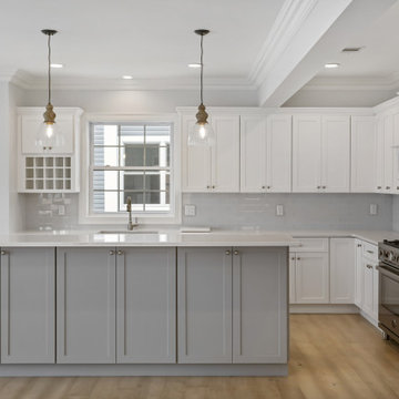 Custom Kitchen Cabinets