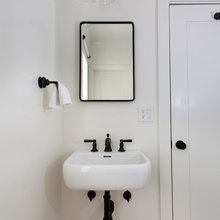 22 Col Hall Bath