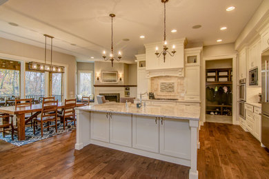 Example of a kitchen design in Minneapolis