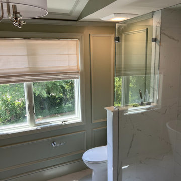 Luxurious Classic Main Bathroom