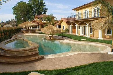 Inspiration for a mediterranean landscaping in Los Angeles.