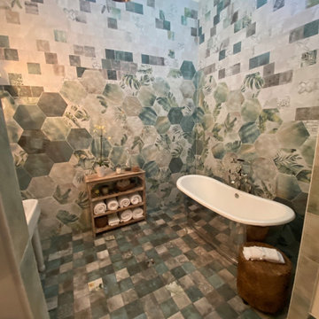 Jungle Wet Room & Bath