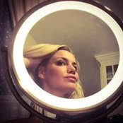 Elya Elyas foto