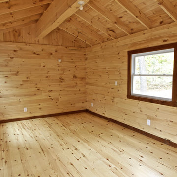 Rustic Buckhorn Bunkie Adds More Space at the Cottage