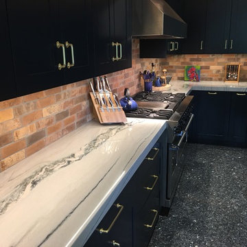 Macabus Fantasy Quartzite & Nambian White Marble