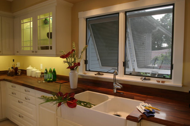Kitchen sink backsplash protector. . sponsored post. peal off ...