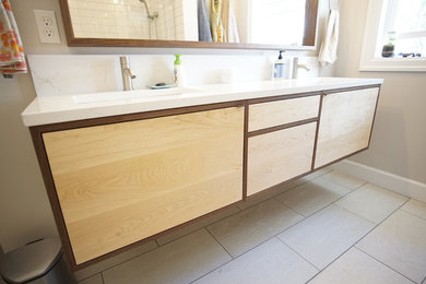Bathroom - contemporary bathroom idea in Portland
