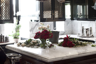Transitional kitchen photo in New York