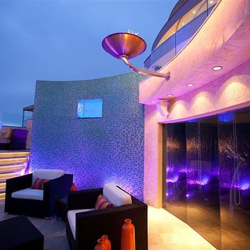 Aquamarine Glass Tiled Pool