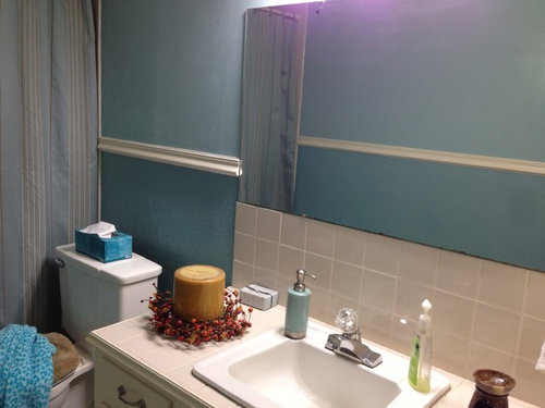 What to hang on bathroom walls?