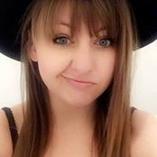 Emma Bartons foto