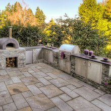 Outdoor Kitchen/Beach area