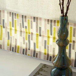 Using Blinds to contrast or co-ordinate with curtains - Roman Blinds