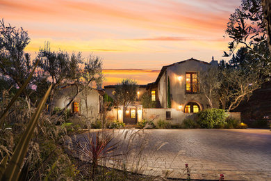 Inspiration for a southwestern exterior home remodel in Los Angeles