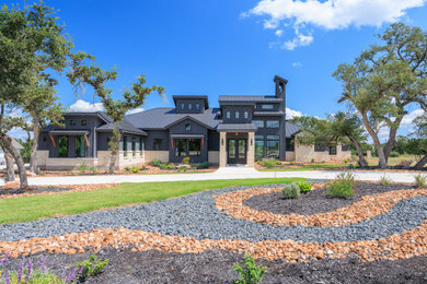 Exterior home idea in Austin