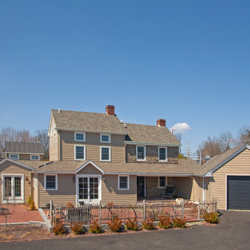 300 Year Old Farmhouse Restored and Brought Back to it's Beauty