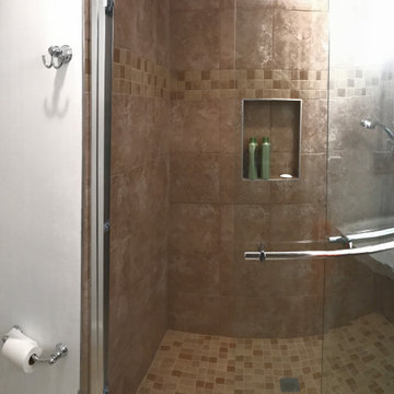 Rittenhouse Full Basement / Full Bathroom