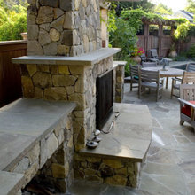 Outdoor fireplace