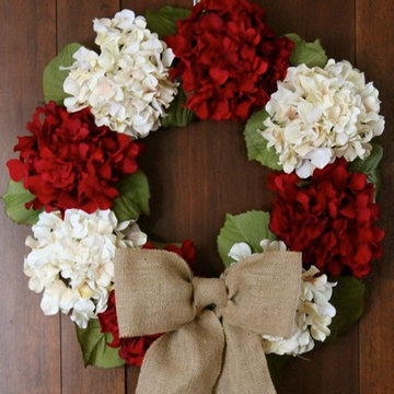 Christmas Hydrangea Wreaths for Holiday Decorating